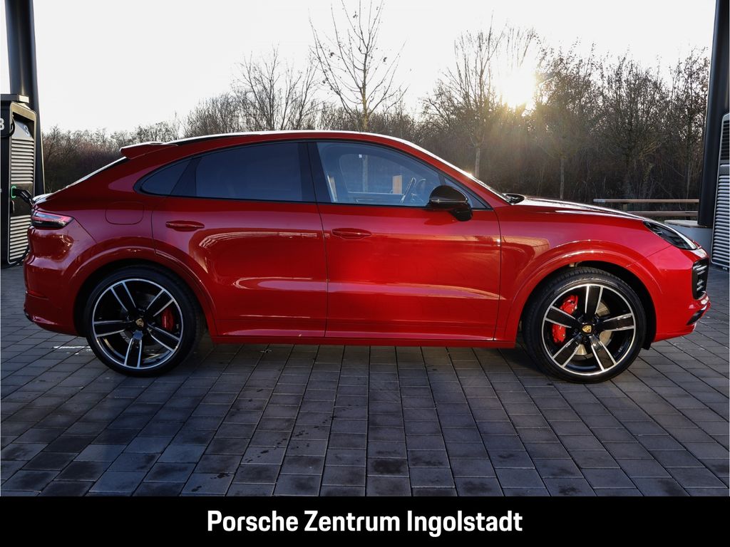 Porsche Cayenne 2022