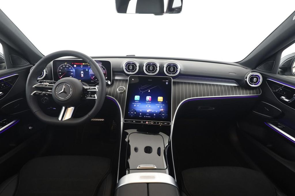 Mercedes-Benz C 220 2025