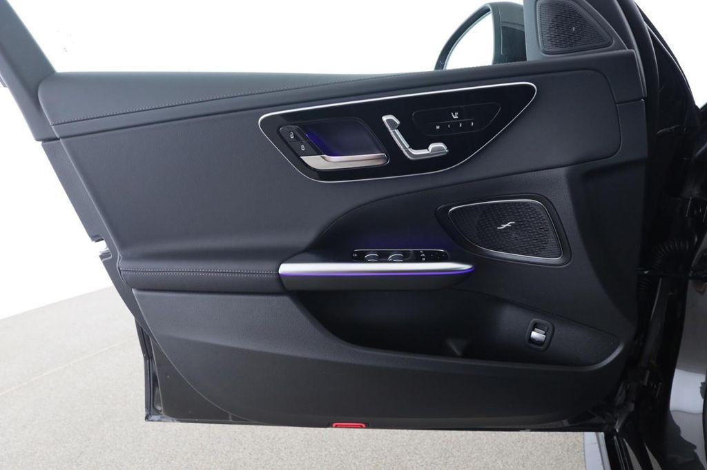 Mercedes-Benz C 220 2025