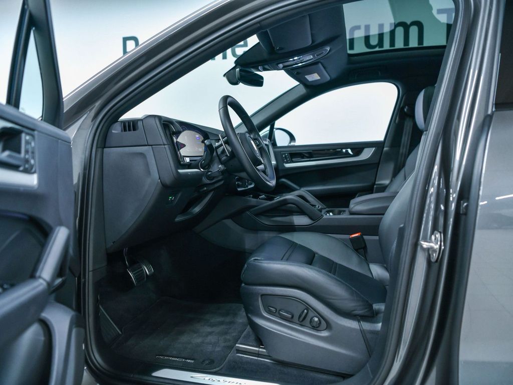 Porsche Cayenne 2023
