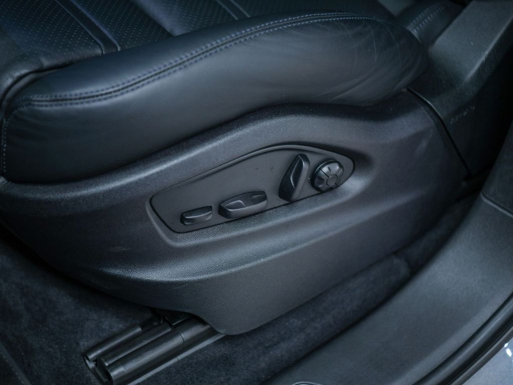 Porsche Cayenne 2023