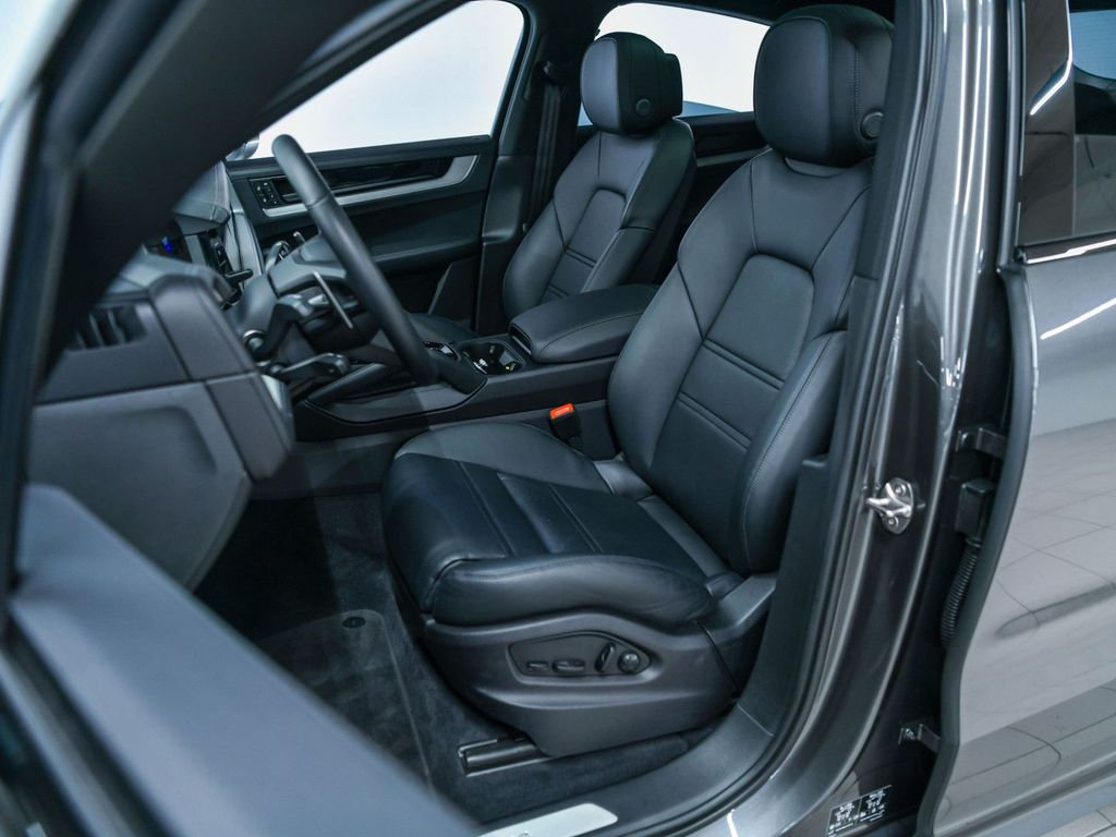 Porsche Cayenne 2023