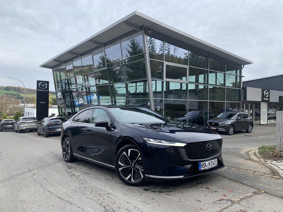 Mazda 6e 2025