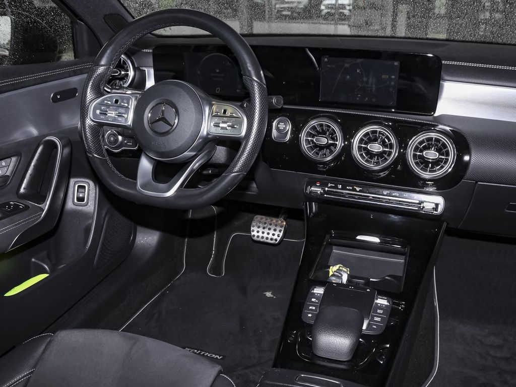 Mercedes-Benz A 250 2021