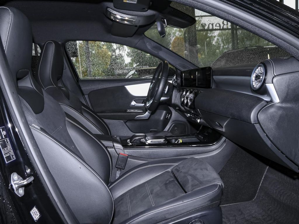 Mercedes-Benz A 250 2021