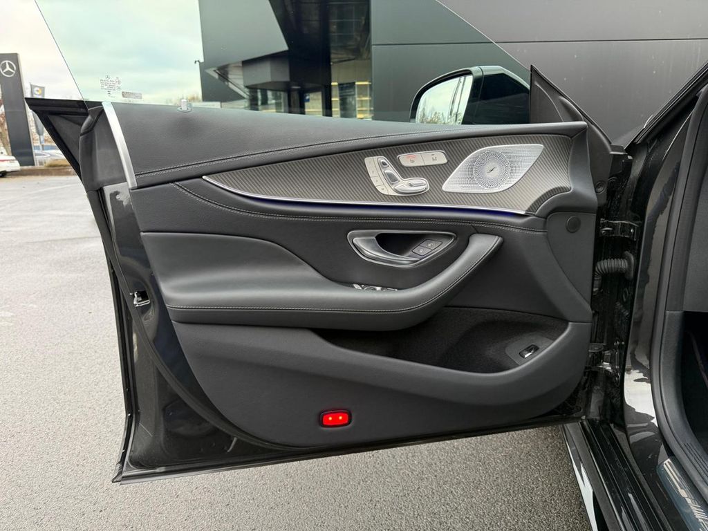 Mercedes-Benz AMG GT 2025