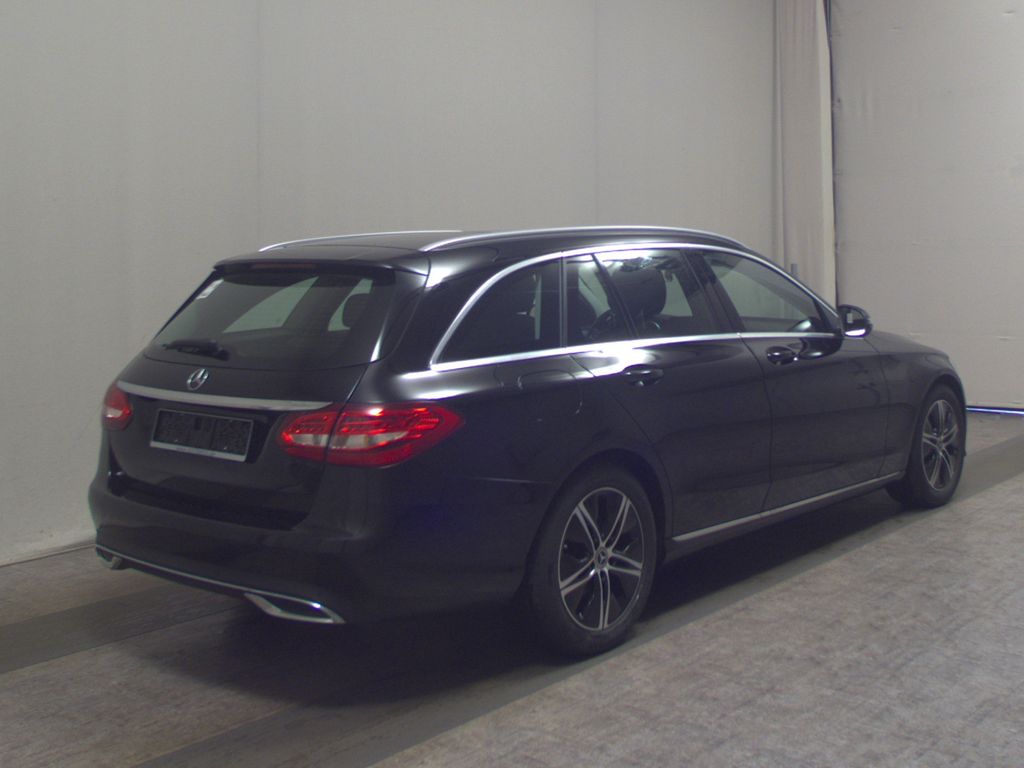 Mercedes-Benz C 220 2021