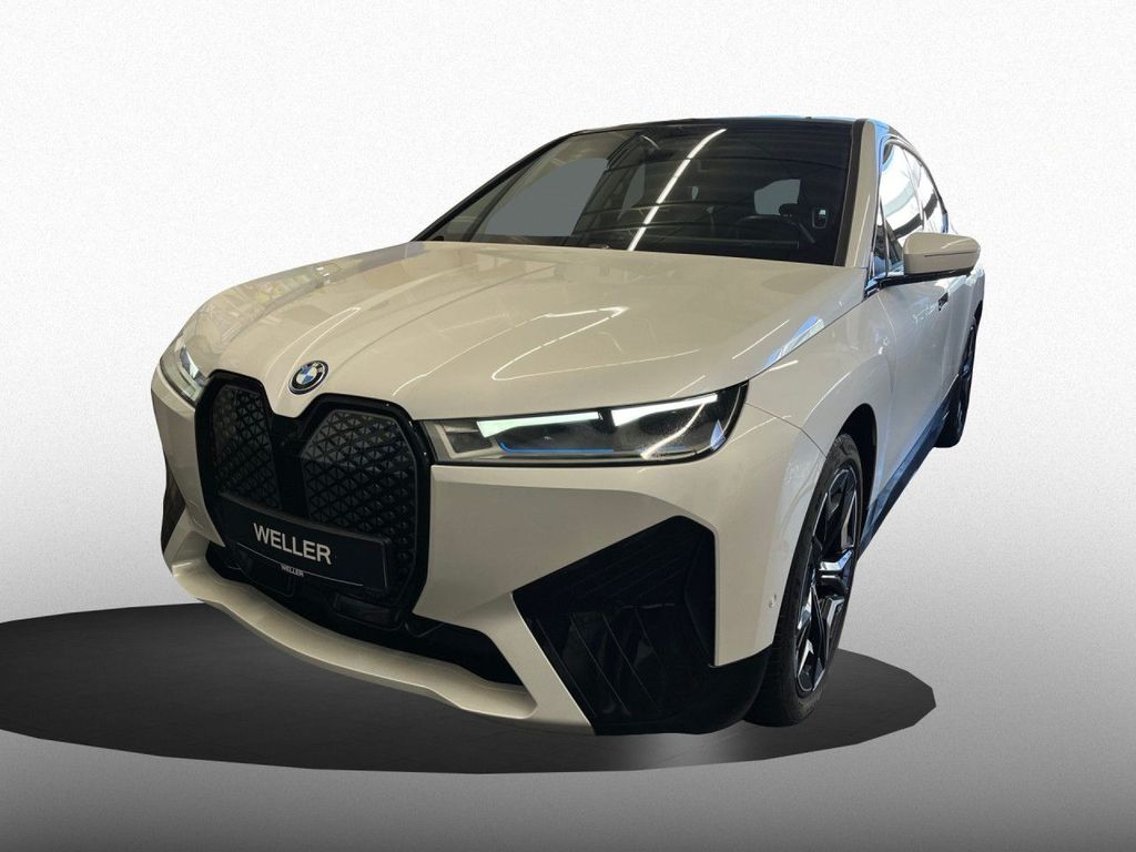 BMW iX 2023
