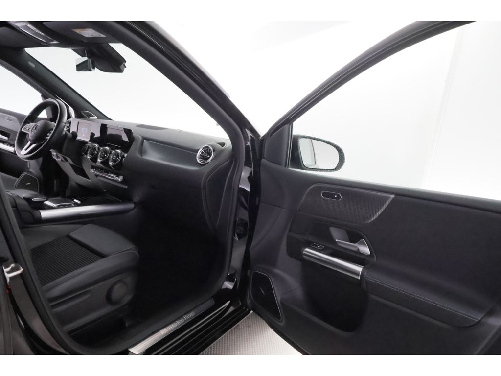 Mercedes-Benz B 250 2021