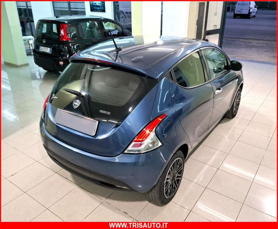 Lancia Ypsilon 2024