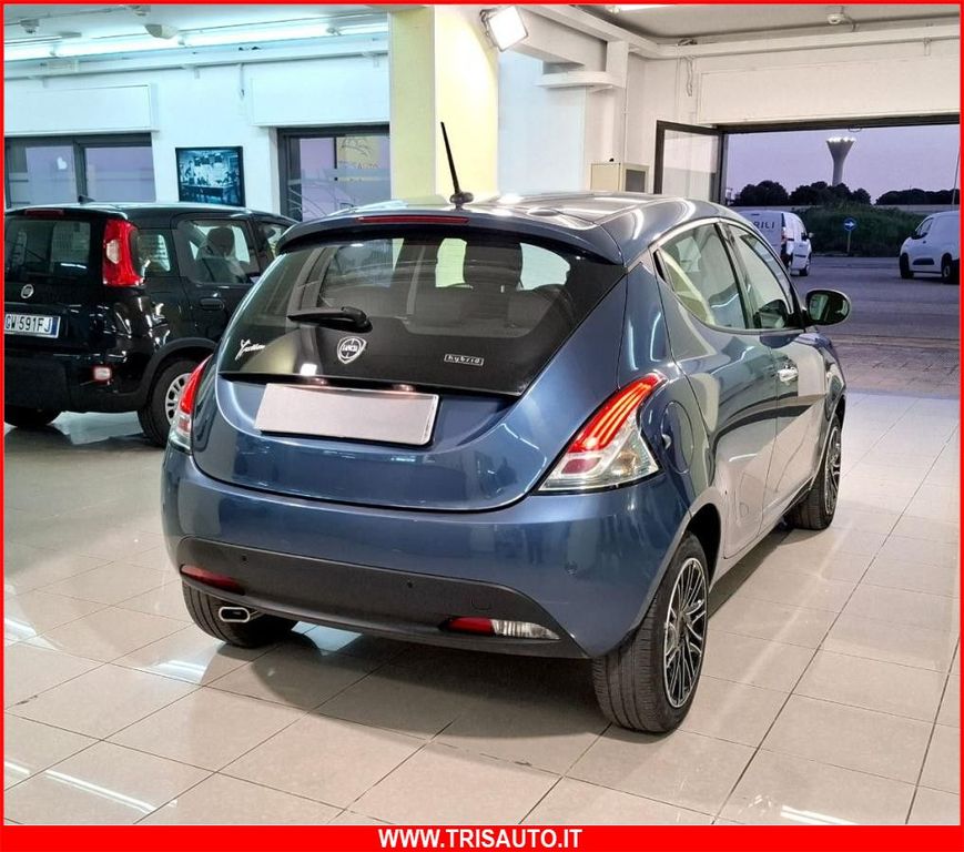 Lancia Ypsilon 2024