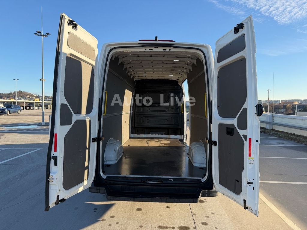Volkswagen Crafter 2023