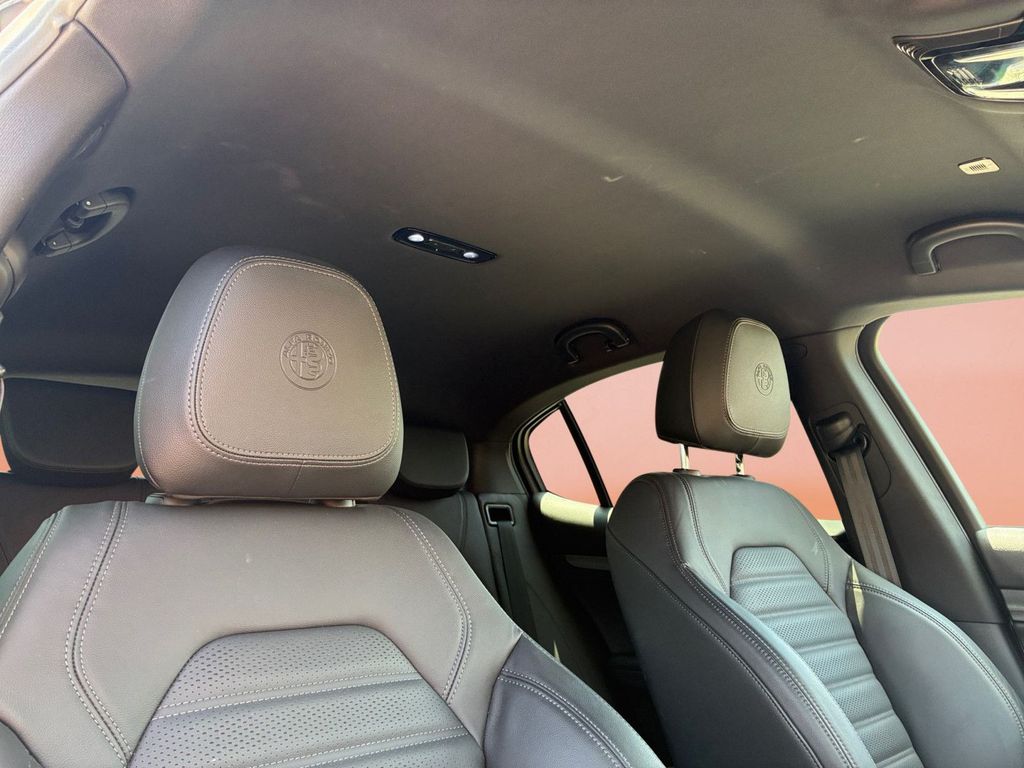 Alfa Romeo Stelvio 2024