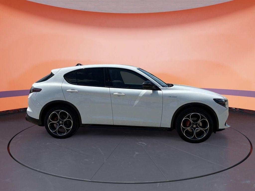 Alfa Romeo Stelvio 2024