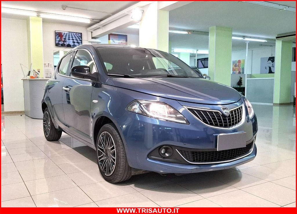 Lancia Ypsilon 2024