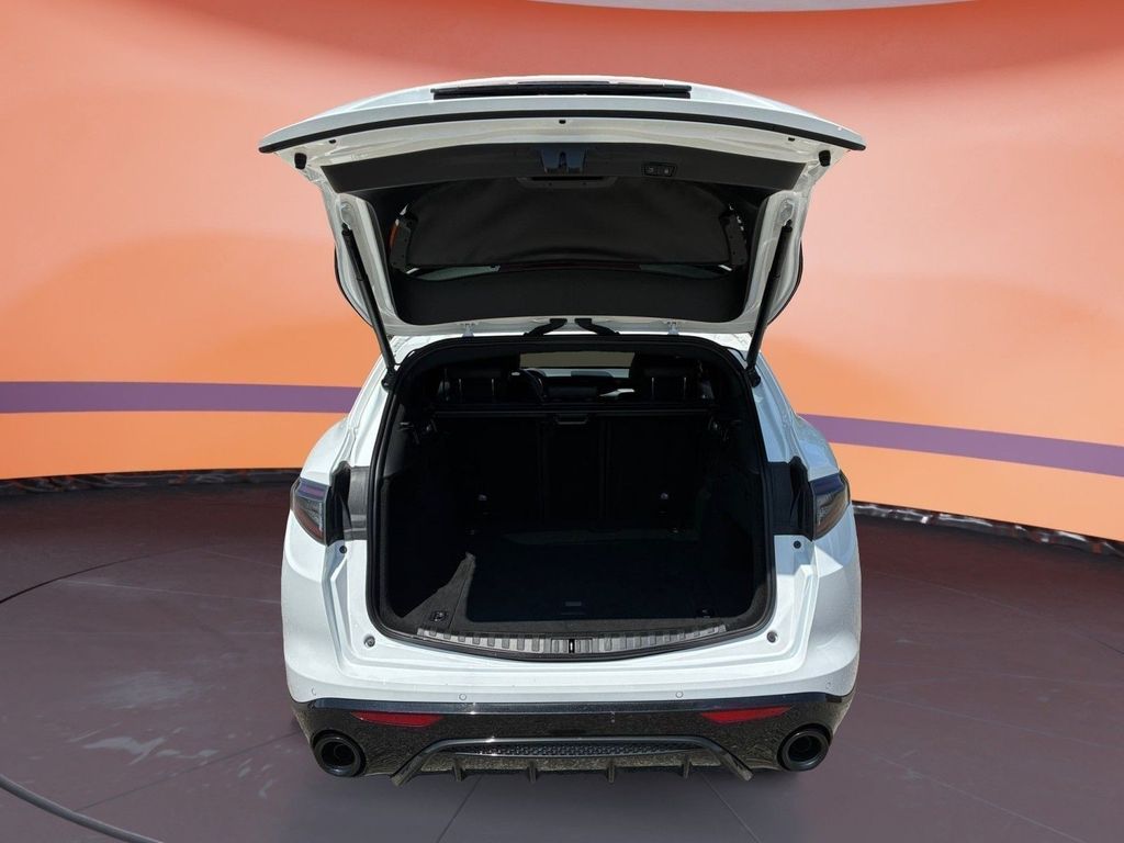 Alfa Romeo Stelvio 2024