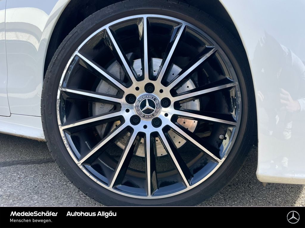 Mercedes-Benz E 300 2023