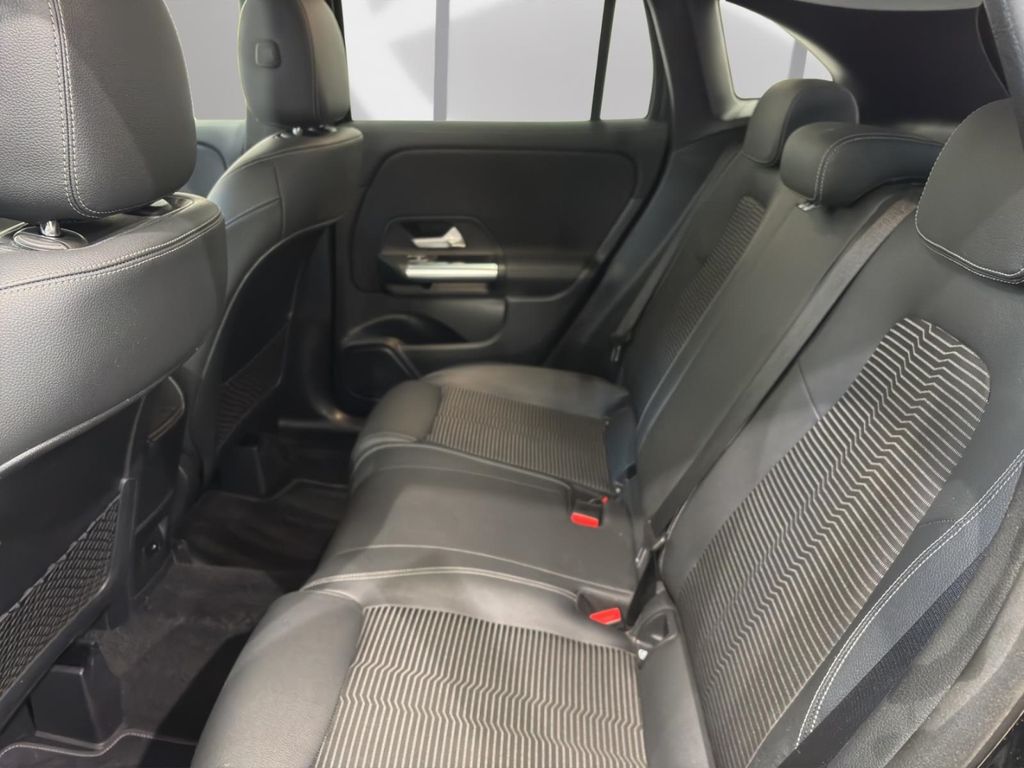 Mercedes-Benz GLA 250 2022