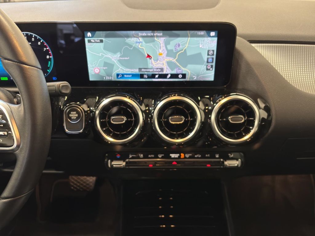 Mercedes-Benz GLA 250 2022