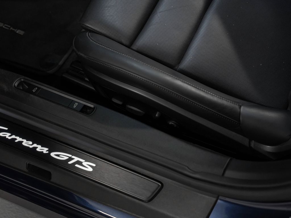 Porsche 992 2023
