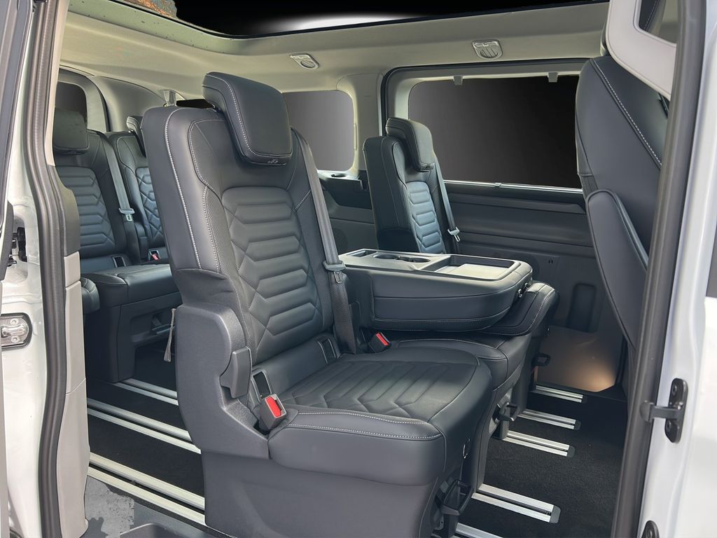 Ford Tourneo 2025