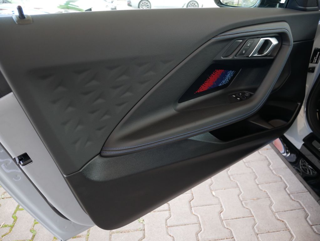BMW M240i 2024