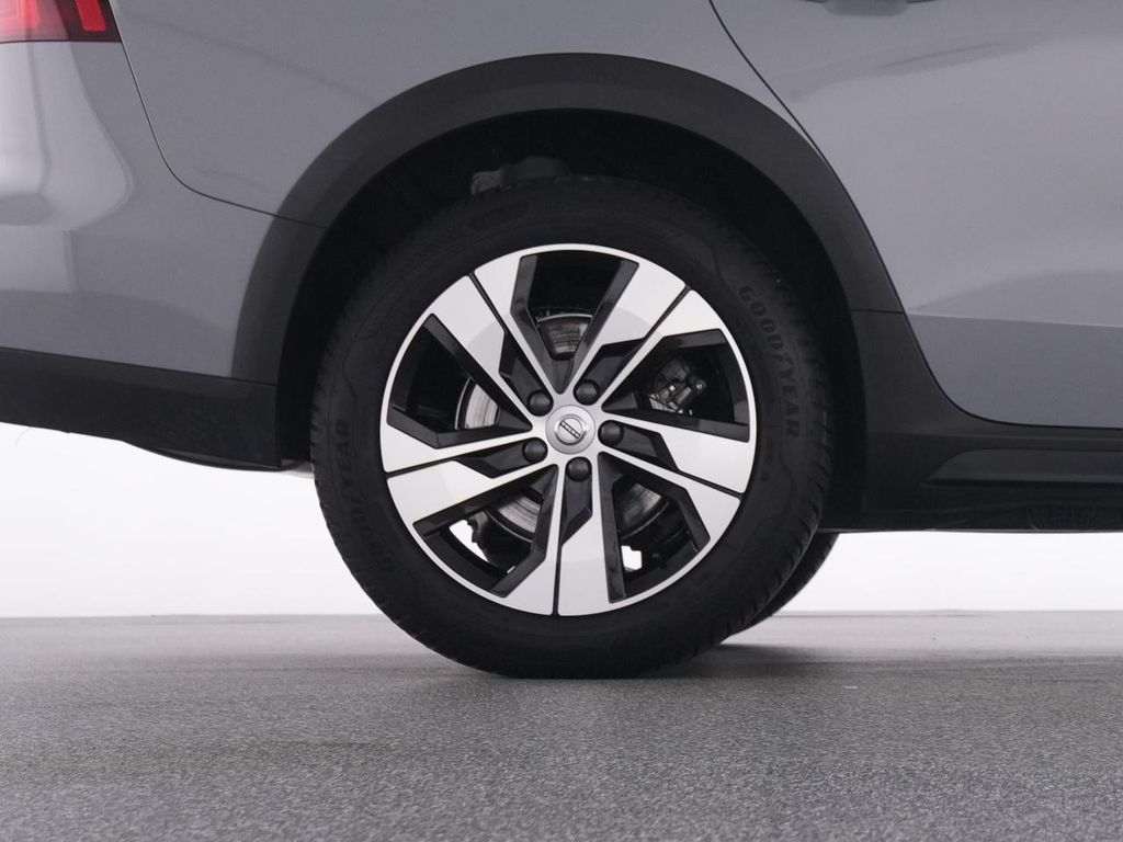 Volvo V60 Cross Country 2023