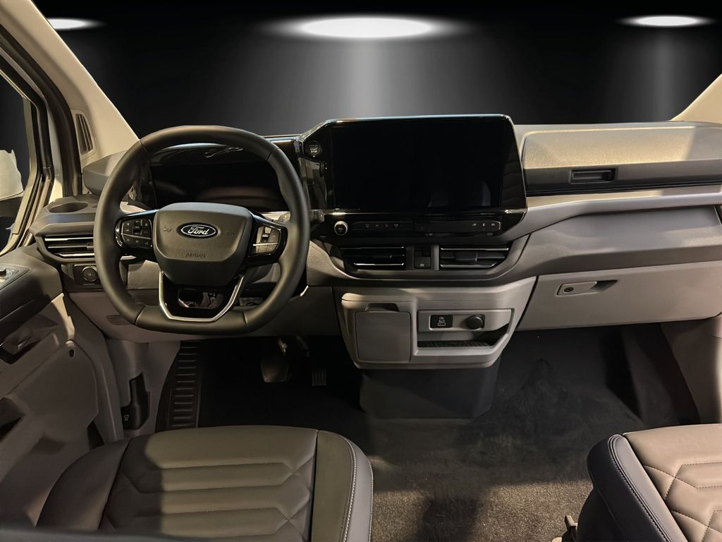 Ford Tourneo 2025