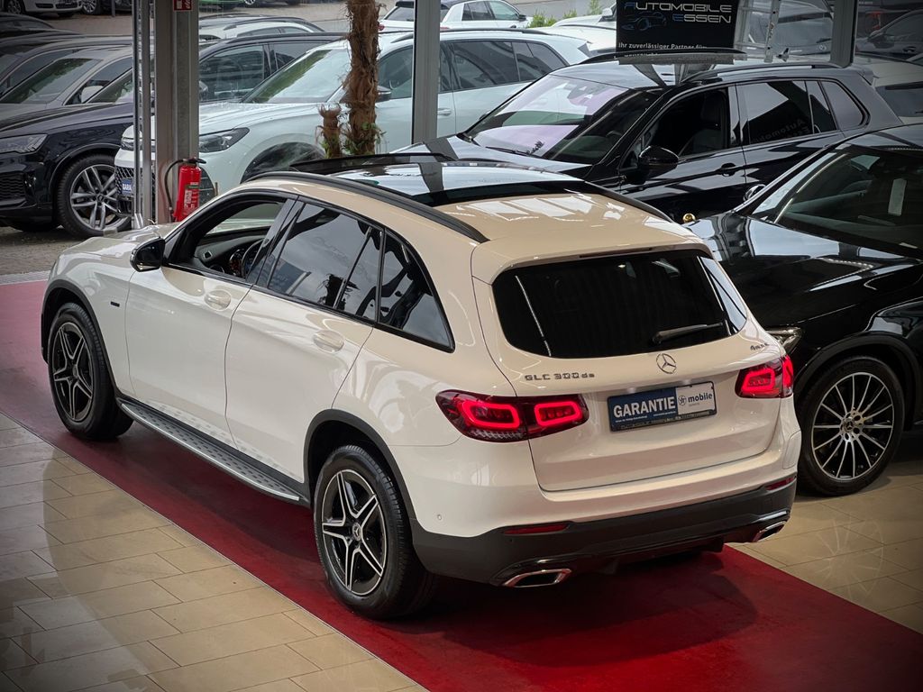 Mercedes-Benz GLC 300 2021