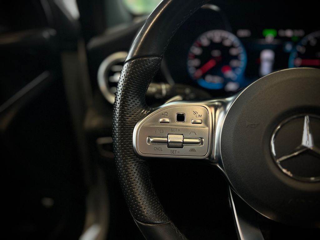 Mercedes-Benz GLC 300 2021