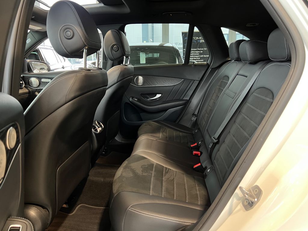 Mercedes-Benz GLC 300 2021