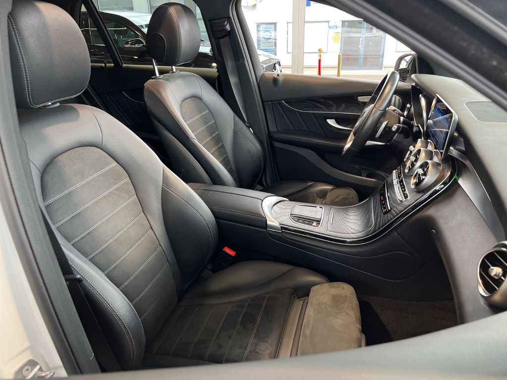 Mercedes-Benz GLC 300 2021