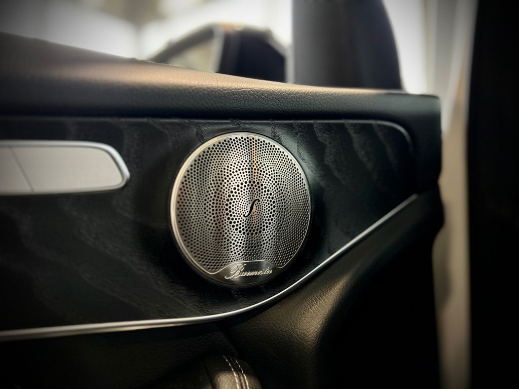Mercedes-Benz GLC 300 2021
