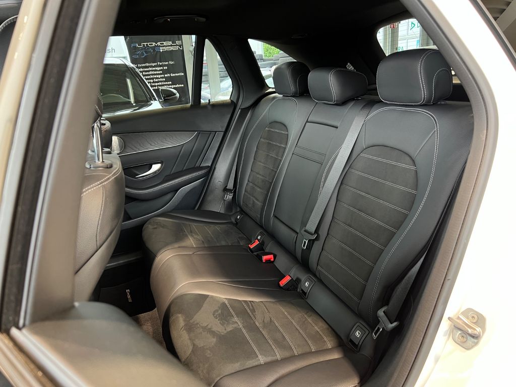 Mercedes-Benz GLC 300 2021