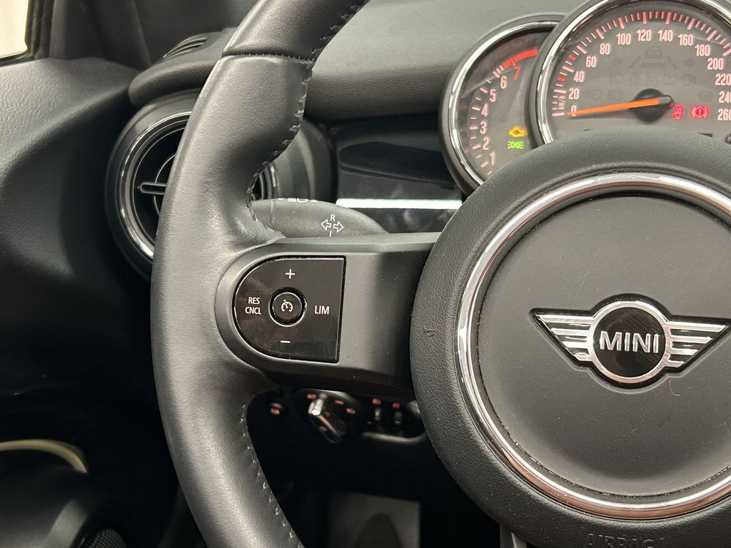 MINI Cooper Cabrio 2022