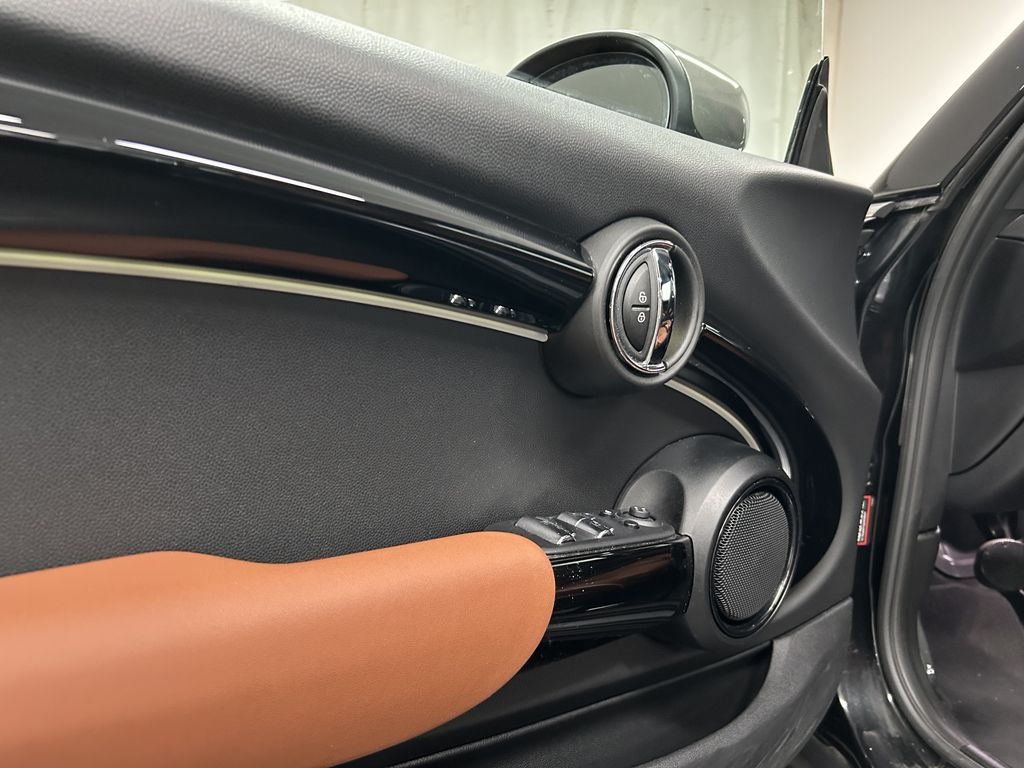 MINI Cooper Cabrio 2022