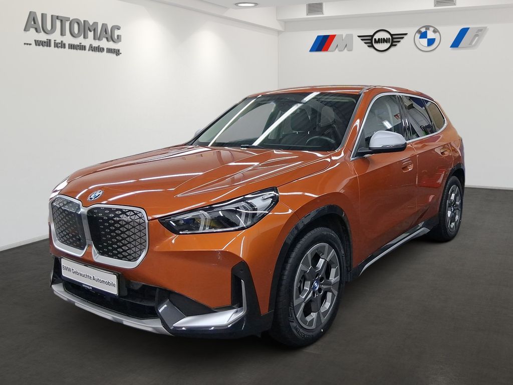 BMW iX1 2023