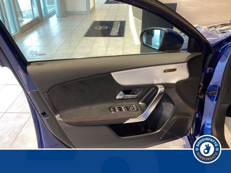 Mercedes-Benz A 180 2024