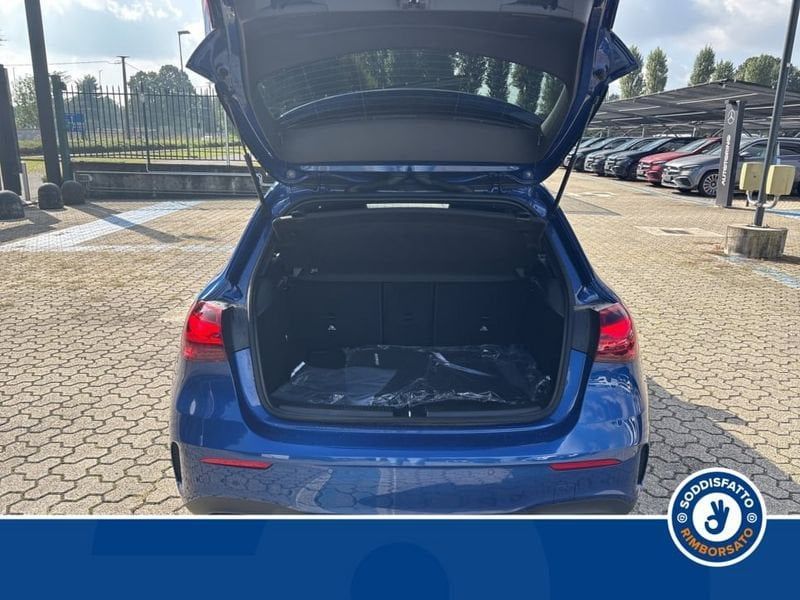 Mercedes-Benz A 180 2024