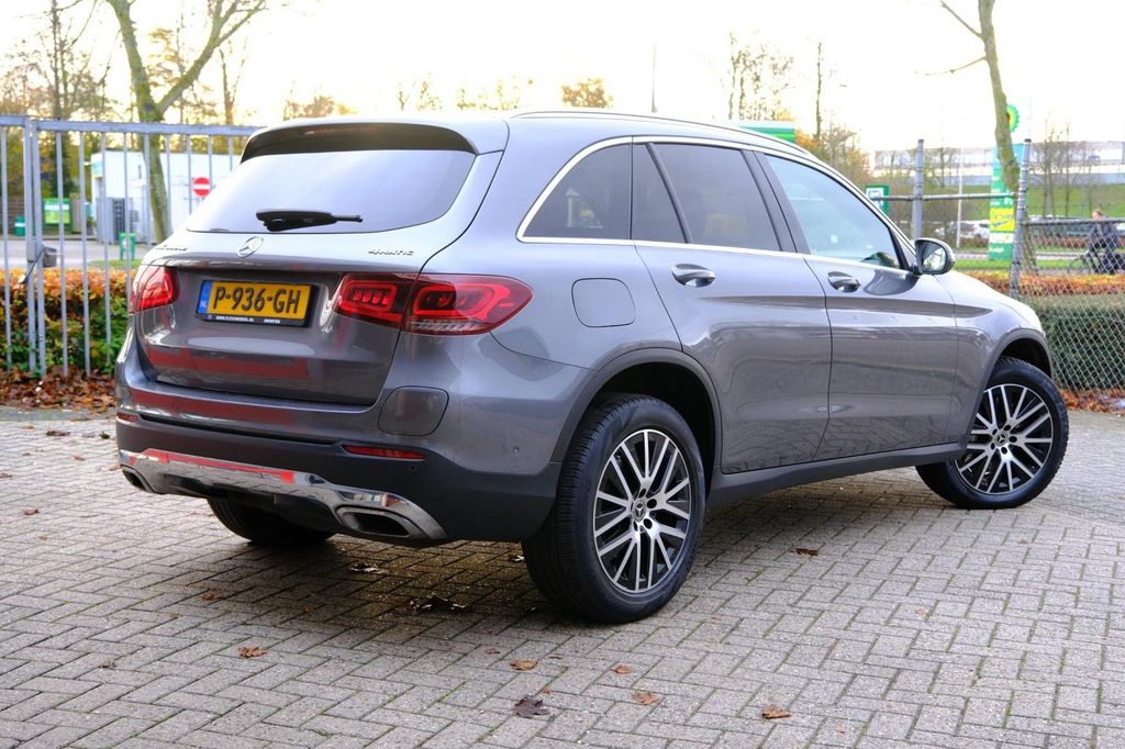 Mercedes-Benz GLC 300 2022