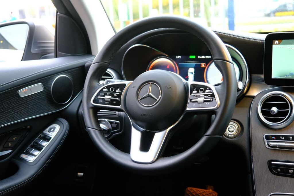 Mercedes-Benz GLC 300 2022