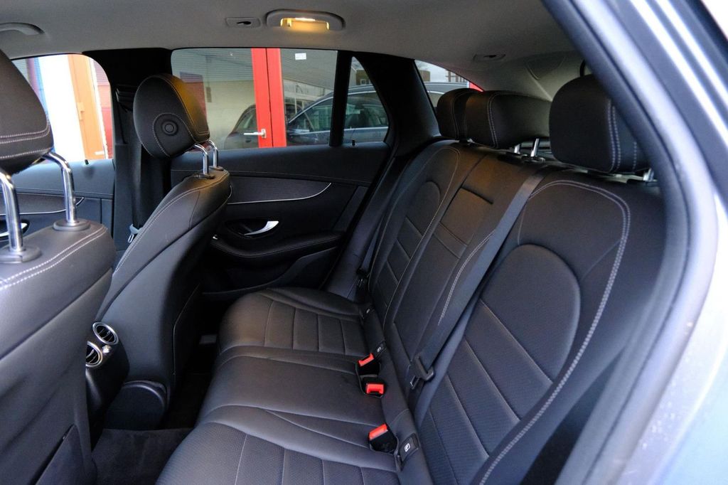 Mercedes-Benz GLC 300 2022