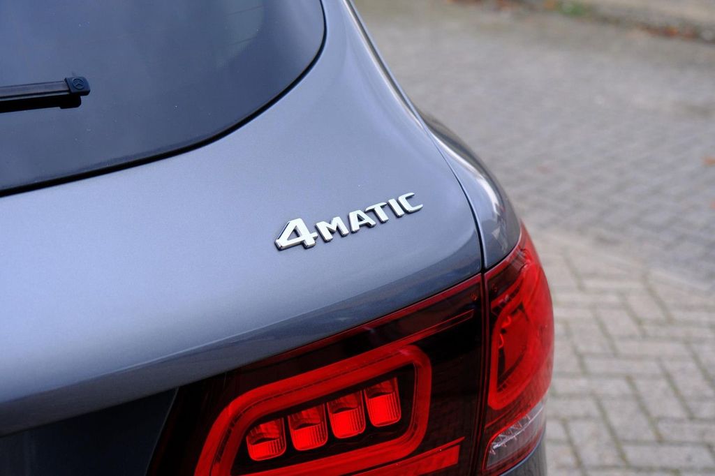 Mercedes-Benz GLC 300 2022