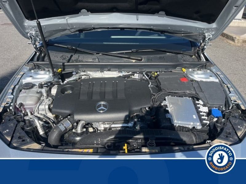 Mercedes-Benz A 180 2025