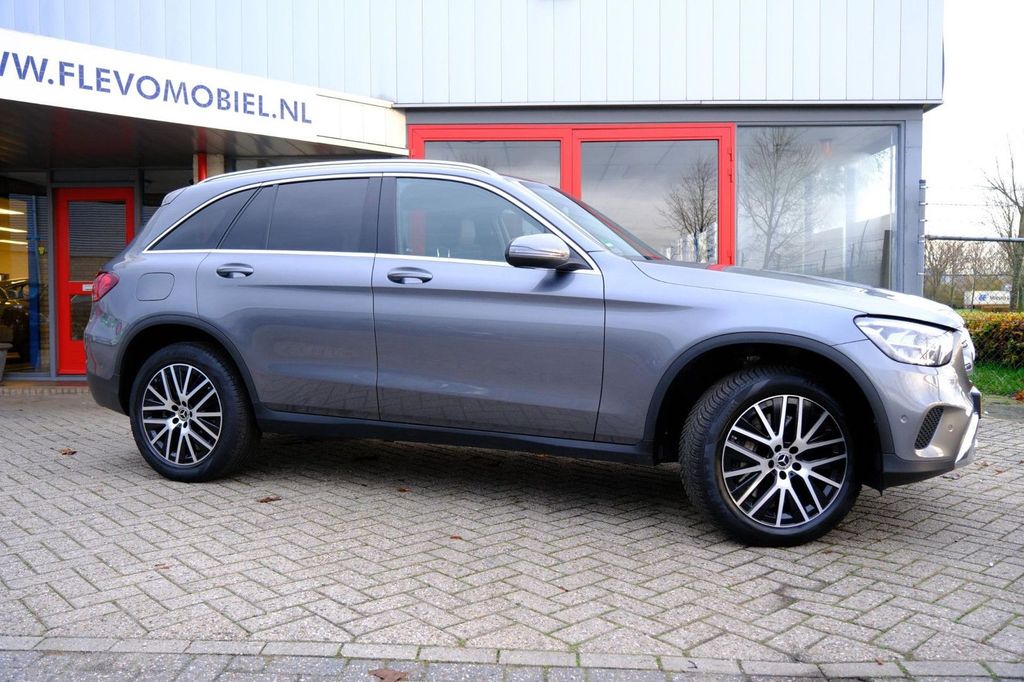Mercedes-Benz GLC 300 2022