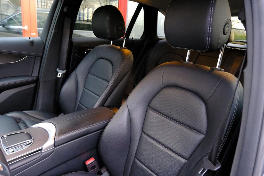 Mercedes-Benz GLC 300 2022