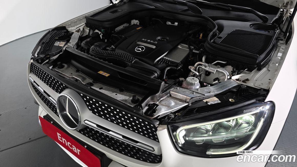 Mercedes-Benz GLC-Class 2021