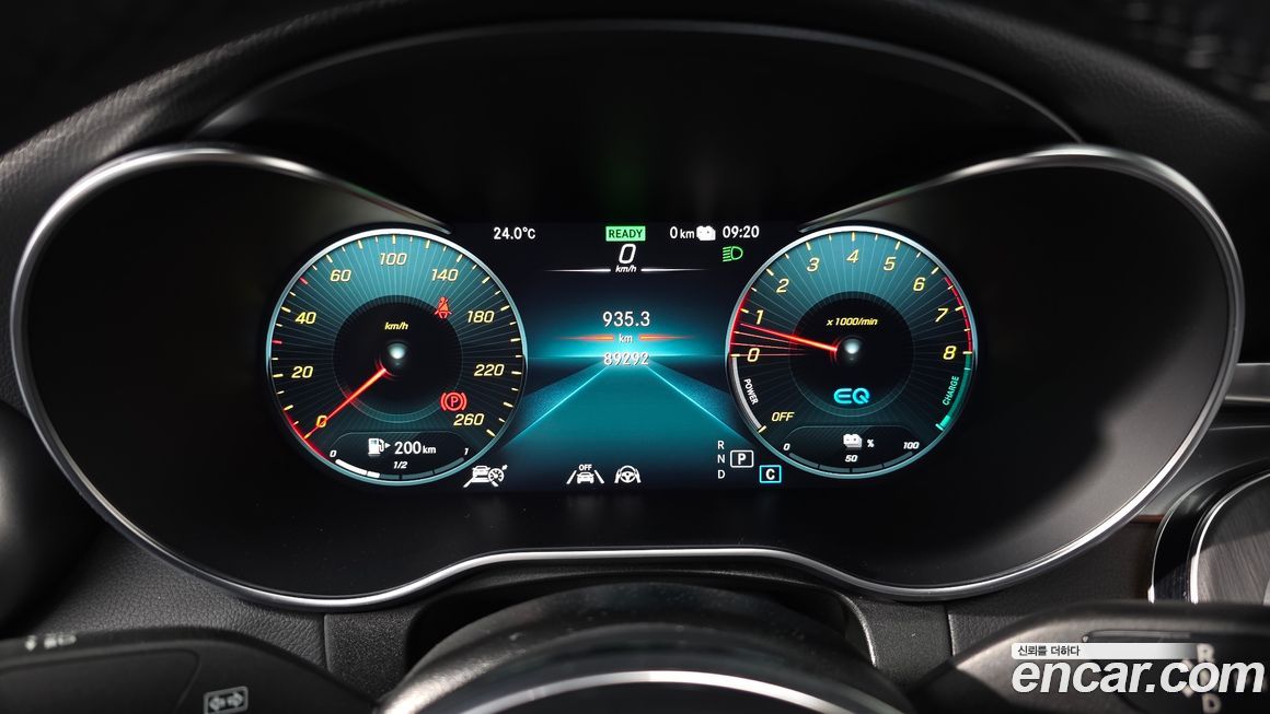 Mercedes-Benz GLC-Class 2021