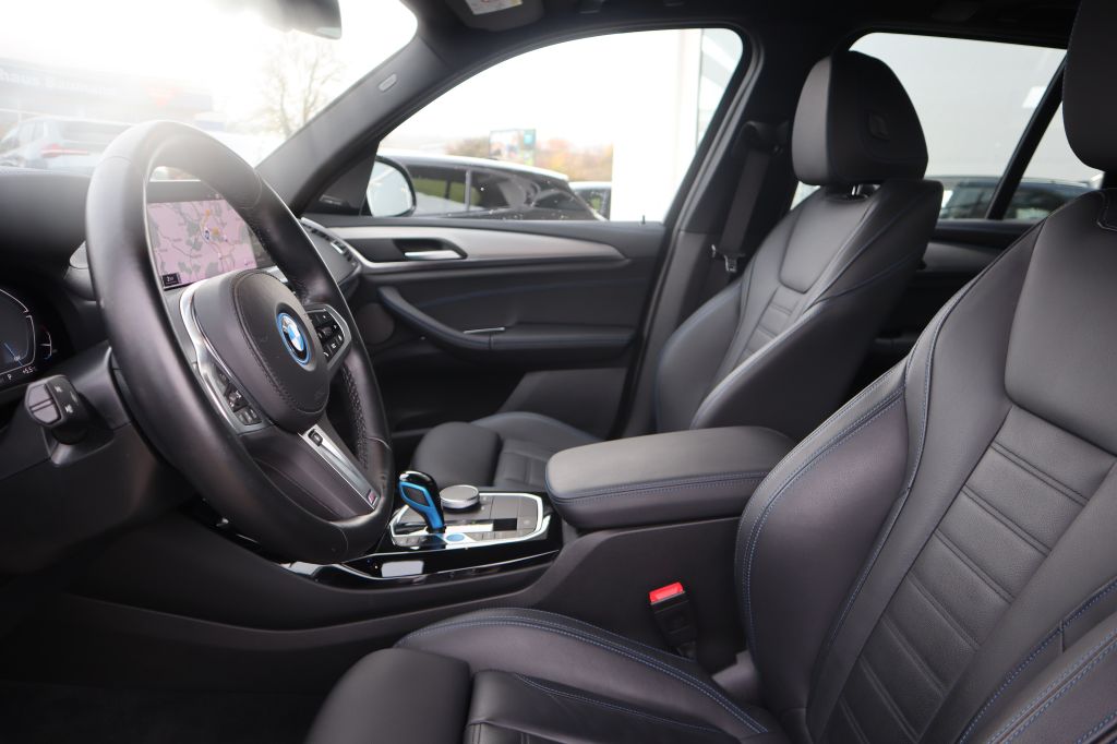 BMW iX3 2022