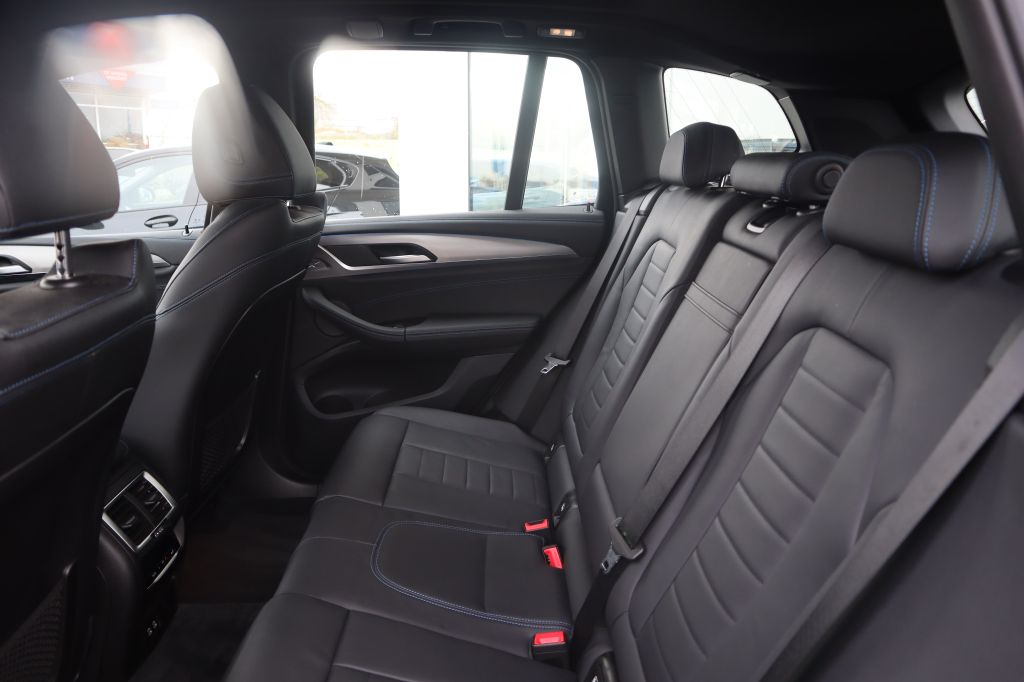 BMW iX3 2022